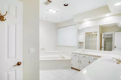 9131 Valley Chapel Lane, Dallas, TX 75220 - Photo 16