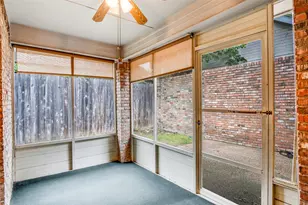 9131 Valley Chapel Ln, Dallas, TX 75220 - Photo 12