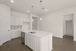 10809 Rothland St, Crowley, TX 76036 - Photo 6