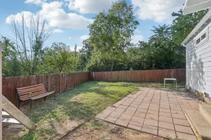 522 Denton St, Denton, TX 76201 - Photo 14
