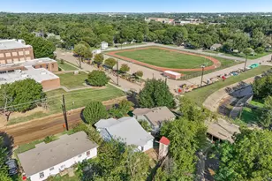 522 Denton St, Denton, TX 76201 - Photo 18