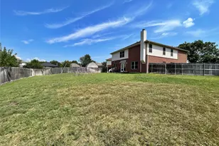 924 Rock Dove Cir, Saginaw, TX 76131 - Photo 24