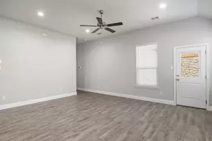 2621 McCormick St, Denton, TX 76205 - Photo 8