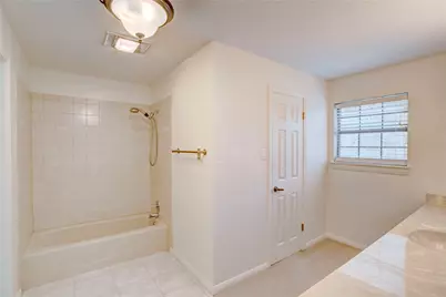 1004 Shady Oaks Drive N, Bridgeport, TX 76426 - Photo 18