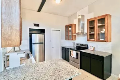 2708 McCart Avenue, Fort Worth, TX 76110 - Photo 8