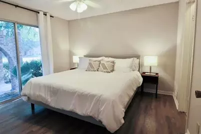 2708 McCart Avenue, Fort Worth, TX 76110 - Photo 12