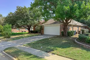 786 Texas Oak Trail, Lake Dallas, TX 75065 - Photo 2