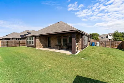 1901 Sunflower Drive, Glenn Heights, TX 75154 - Photo 32