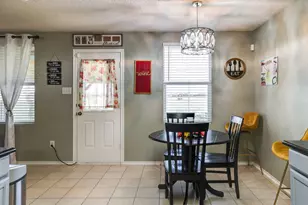 3452 Quannah Dr, Grand Prairie, TX 75052 - Photo 10