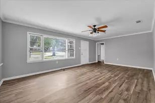 1325 Sunset St, Waco, TX 76710 - Photo 8