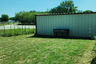 8200 Lipan Hwy, Lipan, TX 76462 - Photo 16