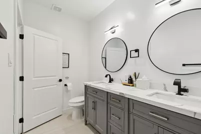 909 Bayonne Street, Dallas, TX 75212 - Photo 22