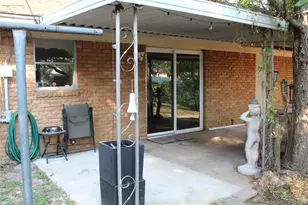 309 S Rita St, Lacy Lakeview, TX 76705 - Photo 18