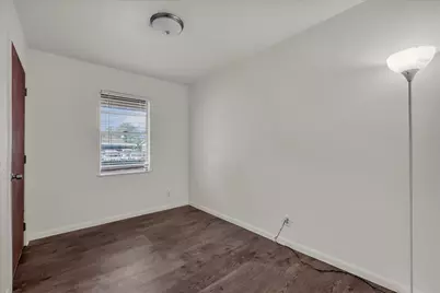 309 S Rita Street, Lacy Lakeview, TX 76705 - Photo 10