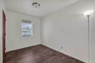 309 S Rita St, Lacy Lakeview, TX 76705 - Photo 10