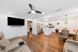 2114 Engle Ave, Dallas, TX 75224 - Photo 2