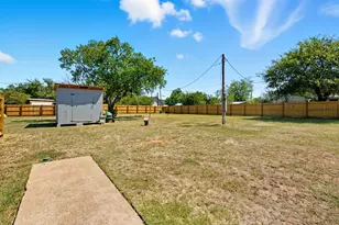 801 Carolina St, Graham, TX 76450 - Photo 26