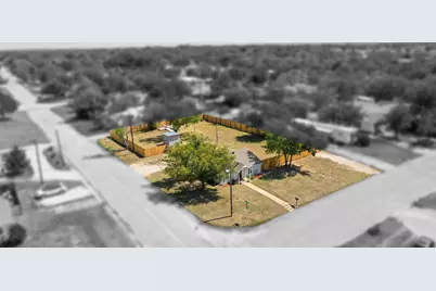 801 Carolina Street, Graham, TX 76450 - Photo 32