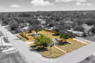 801 Carolina St, Graham, TX 76450 - Photo 32