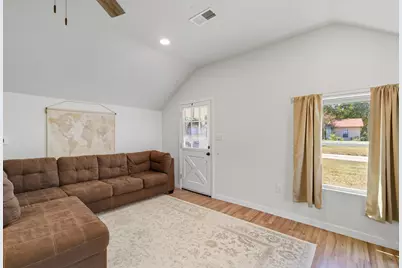 801 Carolina Street, Graham, TX 76450 - Photo 8