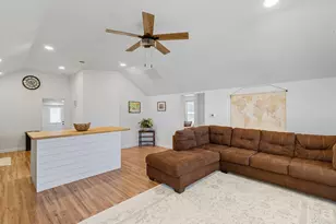 801 Carolina St, Graham, TX 76450 - Photo 6