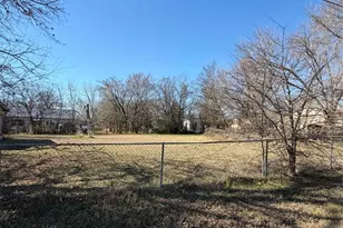 1048 Red Bird, Seven Points, TX 75143 - Photo 14