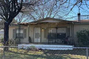1048 Red Bird, Seven Points, TX 75143 - Photo 2