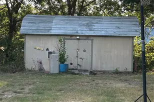1048 Red Bird, Seven Points, TX 75143 - Photo 10