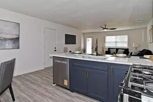 6408 Crawford Ct, Forest Hill, TX 76119 - Photo 6