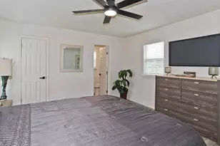 6408 Crawford Ct, Forest Hill, TX 76119 - Photo 12