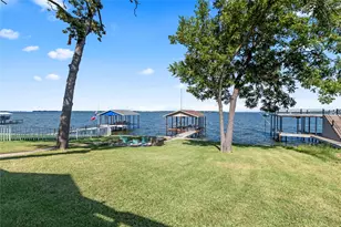 201 Isle of View Dr, Tool, TX 75143 - Photo 2