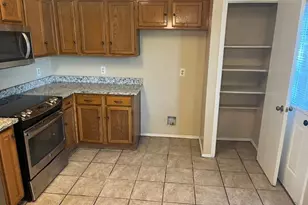 1021 Danforth Ct, Arlington, TX 76017 - Photo 8