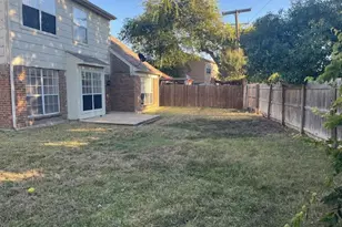 1021 Danforth Ct, Arlington, TX 76017 - Photo 2