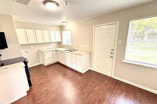 2610 San Diego Dr, Dallas, TX 75228 - Photo 6