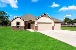 104 Deep Cove Dr, Trinidad, TX 75163 - Photo 1