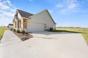 1110 Co Rd 200, Valley View, TX 76272 - Photo 8