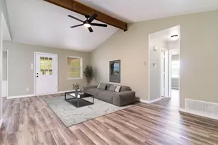 2 Finley Cir, Krum, TX 76249 - Photo 4