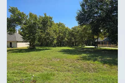 733 Clubview Drive, Mabank, TX 75143 - Photo 2