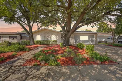 240 N Bryan Place, Mesquite, TX 75149 - Photo 2