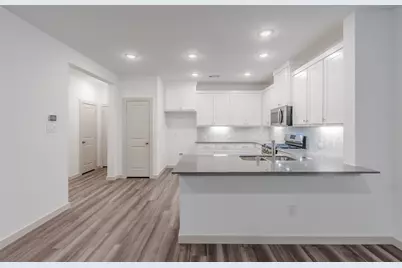 682 Vista Oaks Road, Lewisville, TX 75067 - Photo 4