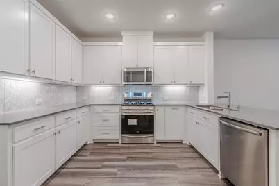 682 Vista Oaks Road, Lewisville, TX 75067 - Photo 8
