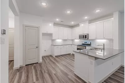 682 Vista Oaks Road, Lewisville, TX 75067 - Photo 6