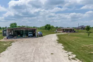 266 Fcr 1031, Wortham, TX 76693 - Photo 4