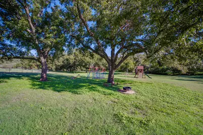 1917 Burkett Court, Cleburne, TX 76033 - Photo 20