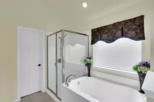 3172 Serpis, Grand Prairie, TX 75054 - Photo 22