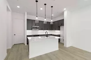 631 Blue Rdg Dr, Mansfield, TX 76063 - Photo 2