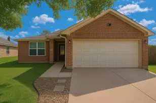 200 Lincoln Ln, Crowley, TX 76036 - Photo 1