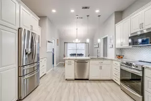 105 Shorewood Pl, Joshua, TX 76058 - Photo 10