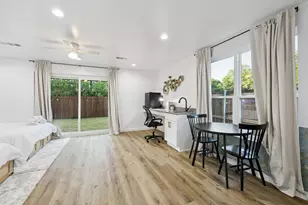 907 Bayonne St, Dallas, TX 75212 - Photo 4