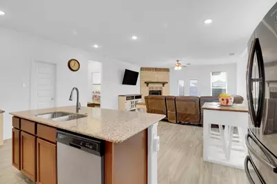 1446 White Water Way, Aubrey, TX 76227 - Photo 20